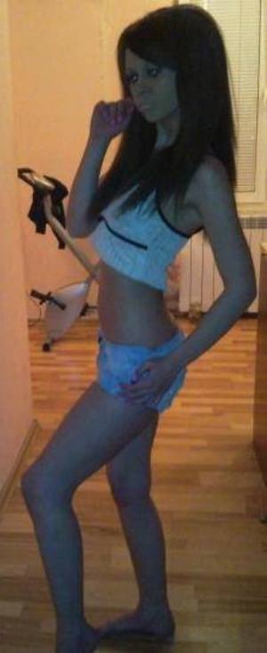 Olivia, 21