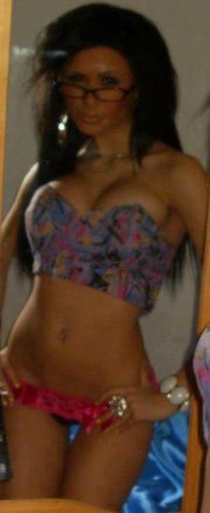 Ella, 46