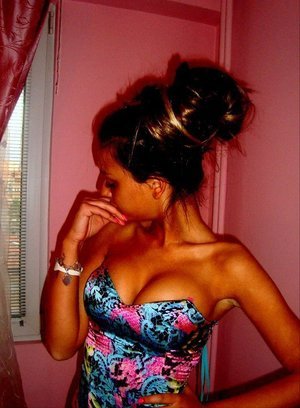 Elin, 43