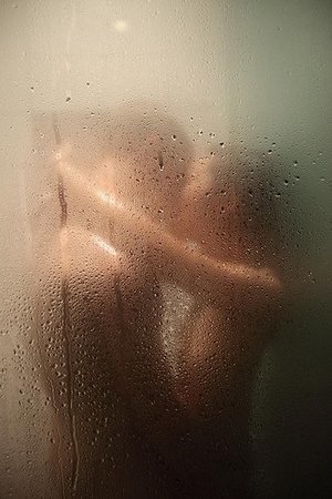 Ingrid, 32
