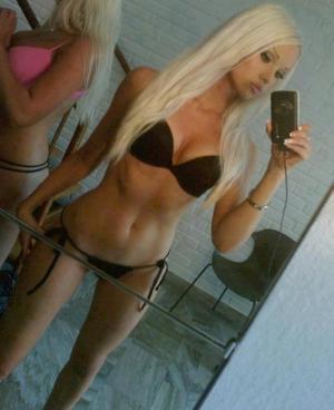 Ingrid, 39