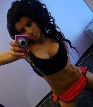 Sofia, 27