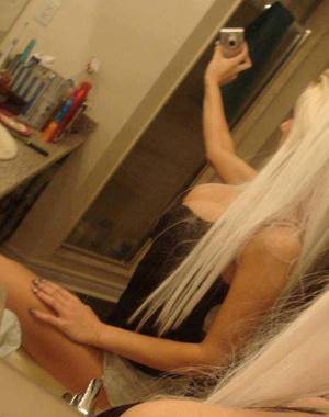 Alva, 44