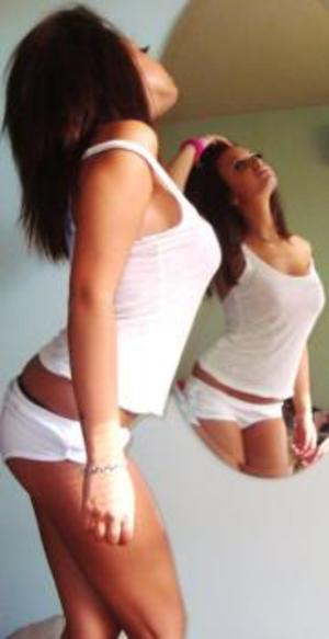 Maja, 33